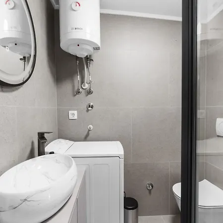 Apartment Family-friendly With Swimming Pool Novigrad - 25236